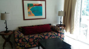 Отель Waikiki Whale Watcher Apts 502C  Гонолулу